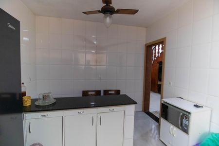 Casa para alugar com 200m², 5 quartos e 3 vagasCozinha