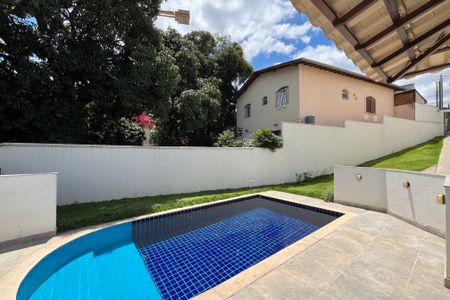 Apartamento à venda com 65m², 2 quartos e 1 vagaPiscina