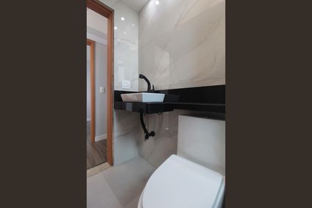 Apartamento à venda com 65m², 2 quartos e 1 vagaBanheiro Social