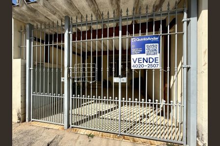 Casa à venda com 120m², 2 quartos e 1 vagaFachada 