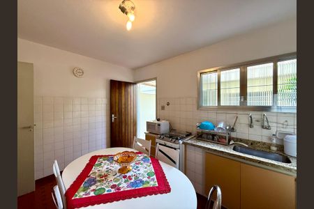 Casa à venda com 120m², 2 quartos e 1 vagaCozinha