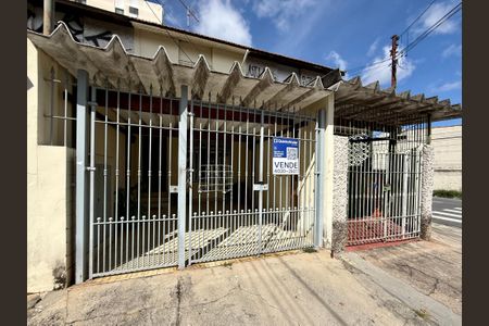 Casa à venda com 120m², 2 quartos e 1 vagaFachada 