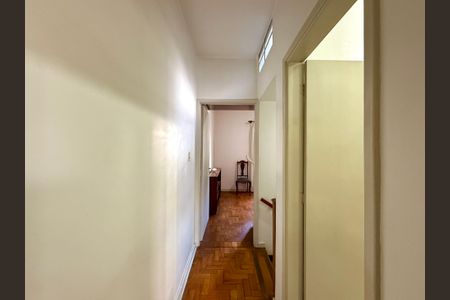 Casa à venda com 120m², 2 quartos e 1 vagaCorredor Quartos 