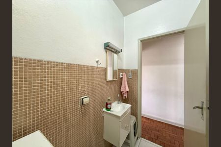 Casa à venda com 120m², 2 quartos e 1 vagaBanheiro 