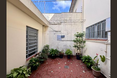 Casa à venda com 120m², 2 quartos e 1 vagaQuintal 