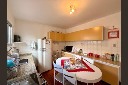 Casa à venda com 120m², 2 quartos e 1 vagaCozinha