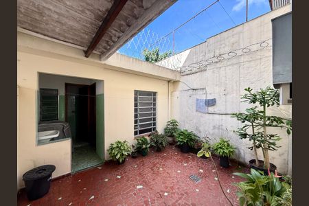 Casa à venda com 120m², 2 quartos e 1 vagaQuintal 