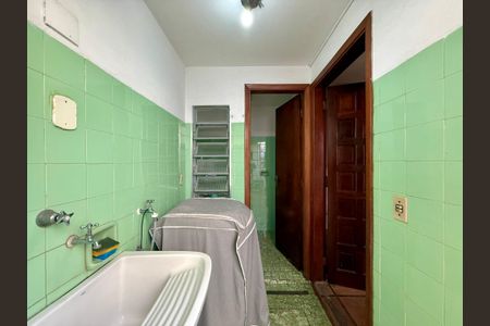 Casa à venda com 120m², 2 quartos e 1 vagaÁrea de Serviço