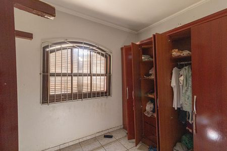 Casa para alugar com 250m², 6 quartos e 8 vagas Casa para alugar com 250m², 6 quartos e 8 vagasQuarto 5