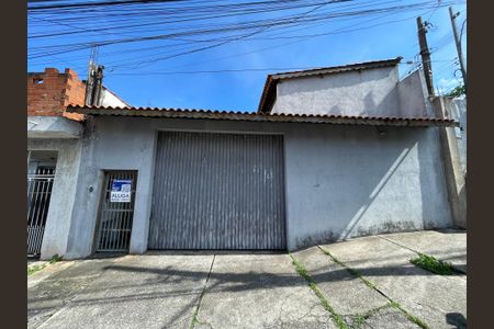 Casa para alugar com 250m², 6 quartos e 8 vagas Casa para alugar com 250m², 6 quartos e 8 vagasFachada+Placa