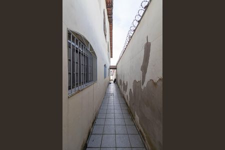 Casa para alugar com 250m², 6 quartos e 8 vagas Casa para alugar com 250m², 6 quartos e 8 vagasCorredor