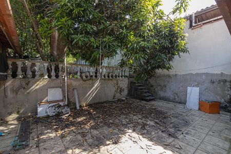 Casa para alugar com 250m², 6 quartos e 8 vagas Casa para alugar com 250m², 6 quartos e 8 vagasQuintal