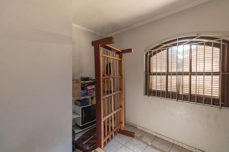 Casa para alugar com 250m², 6 quartos e 8 vagas Casa para alugar com 250m², 6 quartos e 8 vagasQuarto 4