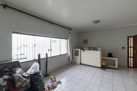 Casa para alugar com 250m², 6 quartos e 8 vagas Casa para alugar com 250m², 6 quartos e 8 vagasSala