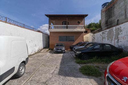 Casa para alugar com 250m², 6 quartos e 8 vagas Casa para alugar com 250m², 6 quartos e 8 vagasGaragem