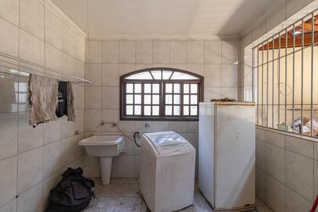 Casa para alugar com 250m², 6 quartos e 8 vagas Casa para alugar com 250m², 6 quartos e 8 vagasÁrea de Serviço