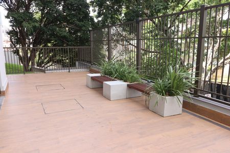 Apartamento à venda com 80m², 2 quartos e 1 vagaÁrea comum 