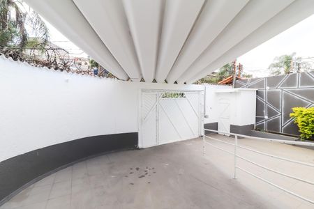Garagem de casa para alugar com 5 quartos, 310m² em Cidade Líder, São Paulo