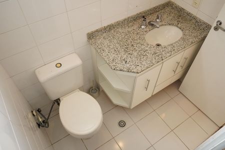Apartamento à venda com 98m², 3 quartos e 2 vagasBanheiro da Suíte