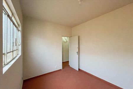 Casa para alugar com 65m², 2 quartos e sem vaga