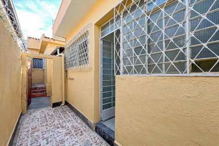 Casa para alugar com 65m², 2 quartos e sem vaga