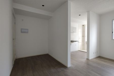 Sala de apartamento para alugar com 2 quartos, 48m² em Taquara, Rio de Janeiro