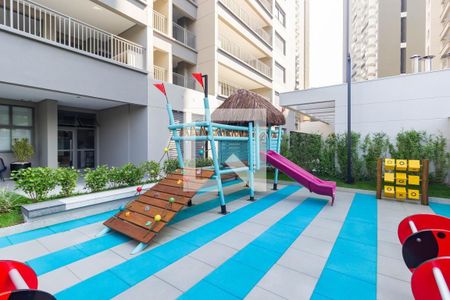 Apartamento para alugar com 156m², 4 quartos e 2 vagas Apartamento para alugar com 156m², 4 quartos e 2 vagasÁrea comum - Playground