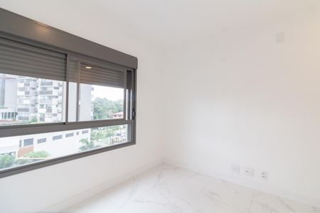 Apartamento para alugar com 156m², 4 quartos e 2 vagas Apartamento para alugar com 156m², 4 quartos e 2 vagasQuarto 4