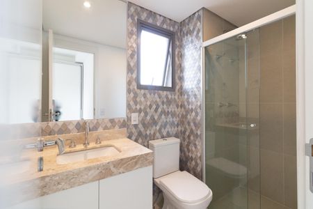 Apartamento para alugar com 156m², 4 quartos e 2 vagas Apartamento para alugar com 156m², 4 quartos e 2 vagasBanheiro 2