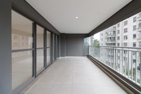 Apartamento para alugar com 156m², 4 quartos e 2 vagas Apartamento para alugar com 156m², 4 quartos e 2 vagasVaranda gourmet