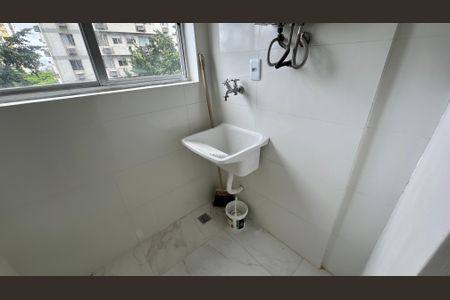 Apartamento à venda com 58m², 2 quartos e 1 vagaÁrea de Serviço