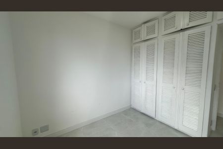 Quarto 1 de apartamento à venda com 2 quartos, 58m² em Barra da Tijuca, Rio de Janeiro