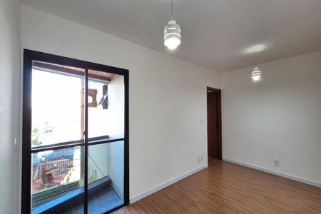 Sala de apartamento para alugar com 1 quarto, 40m² em Cambuí, Campinas