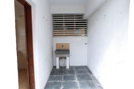 Casa para alugar com 60m², 2 quartos e sem vagaÁrea de Serviço