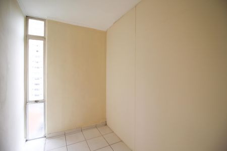 Apartamento para alugar com 94m², 2 quartos e sem vagaQuarto - Escritório  