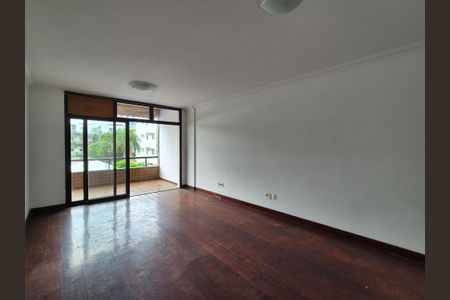 Apartamento à venda com 82m², 2 quartos e 1 vaga Apartamento à venda com 82m², 2 quartos e 1 vagaSala