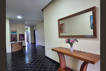 Apartamento à venda com 82m², 2 quartos e 1 vaga Apartamento à venda com 82m², 2 quartos e 1 vagaHall de Entrada