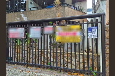 Apartamento à venda com 82m², 2 quartos e 1 vaga Apartamento à venda com 82m², 2 quartos e 1 vagaPlaca