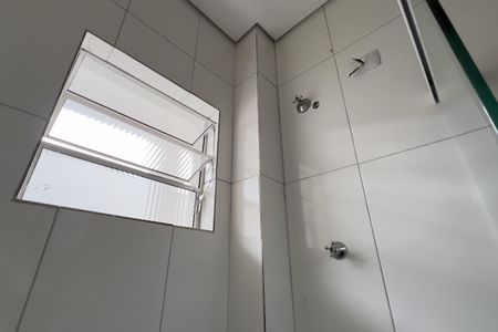 Banheiro de apartamento para alugar com 1 quarto, 40m² em Jardim Irene, Guarulhos