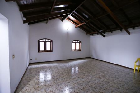 Casa para alugar com 580m², 4 quartos e 8 vagas Casa para alugar com 580m², 4 quartos e 8 vagasSótão 3