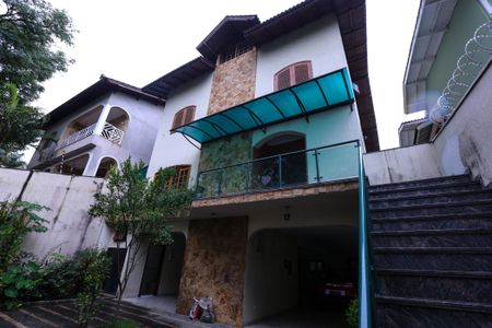 Casa para alugar com 580m², 4 quartos e 8 vagasSacada