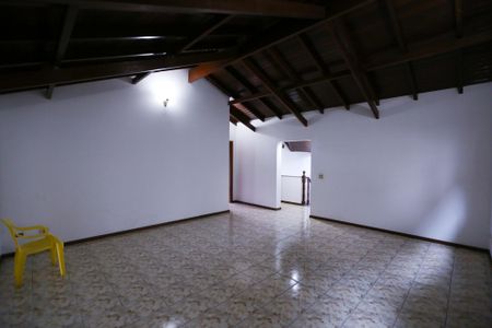 Casa para alugar com 580m², 4 quartos e 8 vagasSótão 3