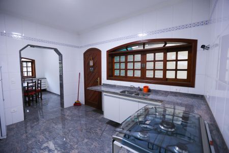 Casa para alugar com 580m², 4 quartos e 8 vagas Casa para alugar com 580m², 4 quartos e 8 vagasCozinha