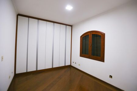 Casa para alugar com 580m², 4 quartos e 8 vagas Casa para alugar com 580m², 4 quartos e 8 vagasQuarto 3