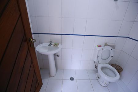 Casa para alugar com 580m², 4 quartos e 8 vagas Casa para alugar com 580m², 4 quartos e 8 vagasBanheiro