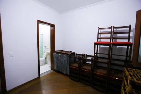 Casa para alugar com 580m², 4 quartos e 8 vagas Casa para alugar com 580m², 4 quartos e 8 vagasQuarto de Serviço