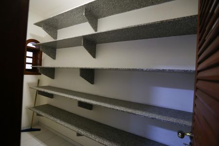 Casa para alugar com 580m², 4 quartos e 8 vagas Casa para alugar com 580m², 4 quartos e 8 vagasDispensa