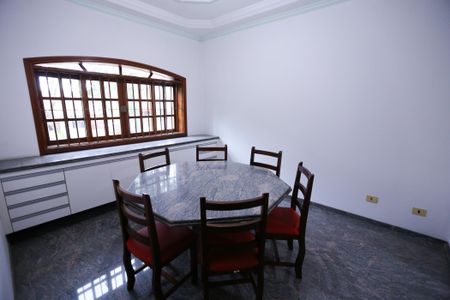 Casa para alugar com 580m², 4 quartos e 8 vagas Casa para alugar com 580m², 4 quartos e 8 vagasSala de Jantar