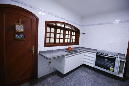 Casa para alugar com 580m², 4 quartos e 8 vagas Casa para alugar com 580m², 4 quartos e 8 vagasCozinha