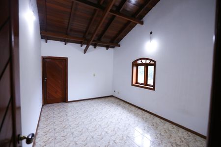 Casa para alugar com 580m², 4 quartos e 8 vagas Casa para alugar com 580m², 4 quartos e 8 vagasSótão 4